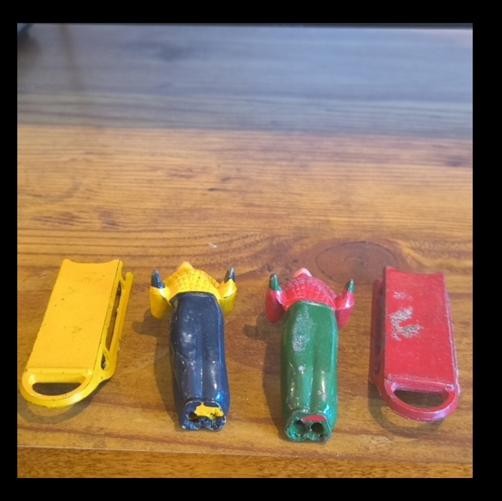 Barclay Lead Figurines Vintage Christmas Village Holiday 1930 -40s ( 6 piece) - Picture 6 of 10